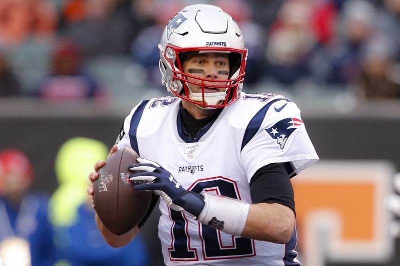 QB Tom Brady Hits 100,000 Career Passing Yards with Bucs and Patriots