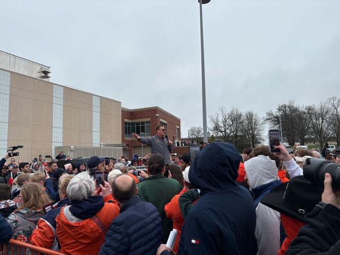 ILLINI Send Off