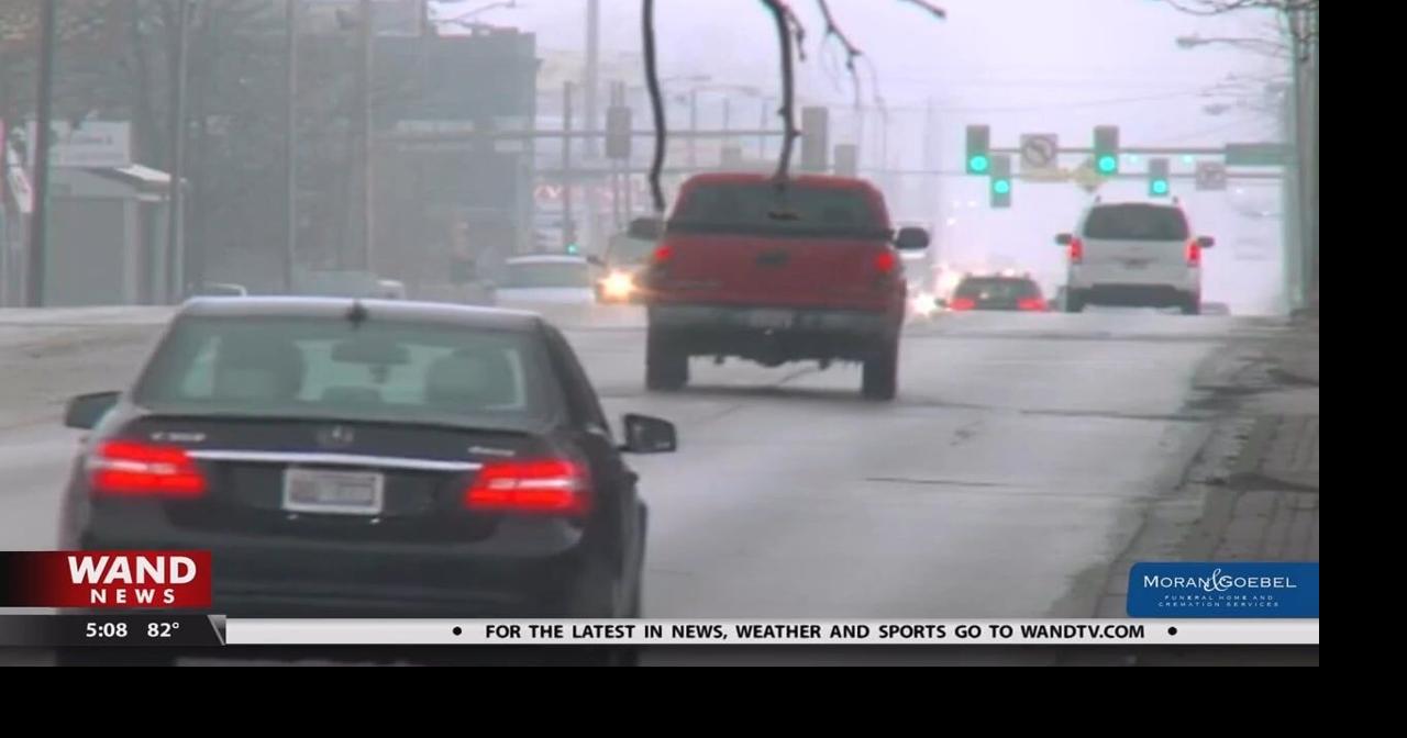 New Illinois law requires IDOT mobile app for road conditions Top