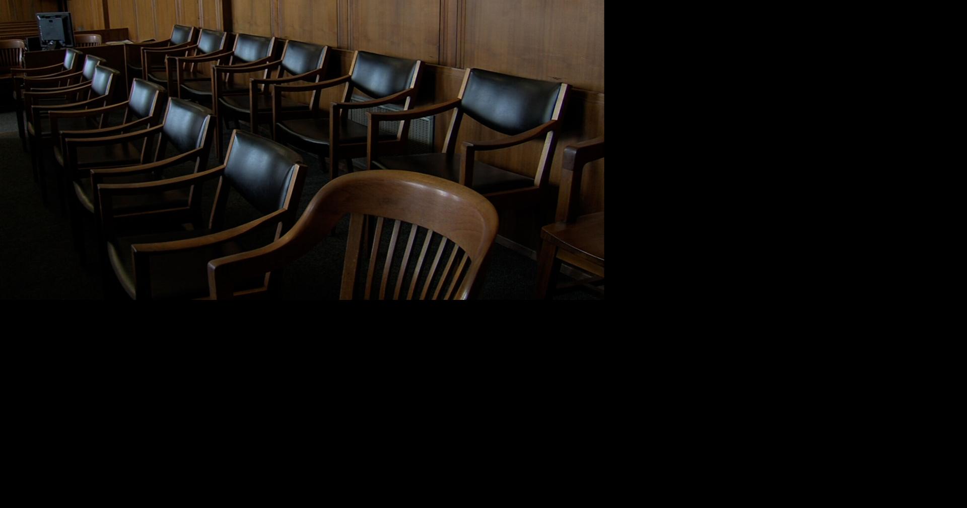 Pritzker signs bill requiring businesses to pay employees during jury duty