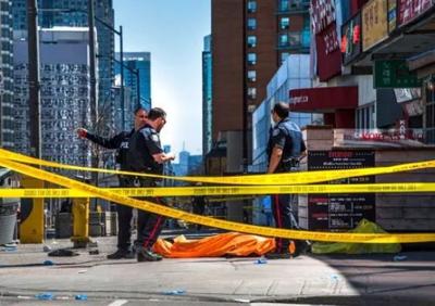 The Latest: Toronto police report 10th death in van incident