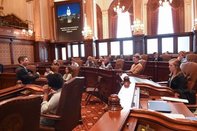 Students debate bill, push for votes in mock hearing