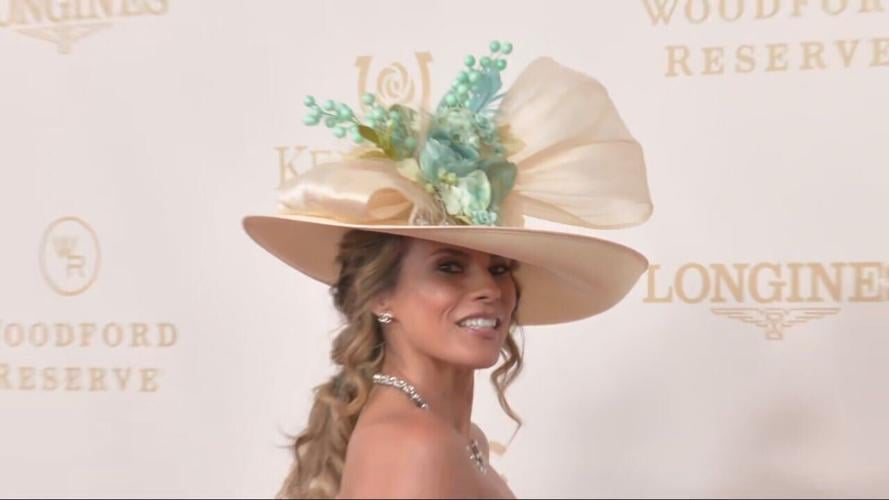 Derby 152 red carpet