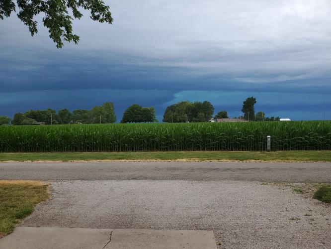 Severe Weather- Storm clouds in Fithian Ill -