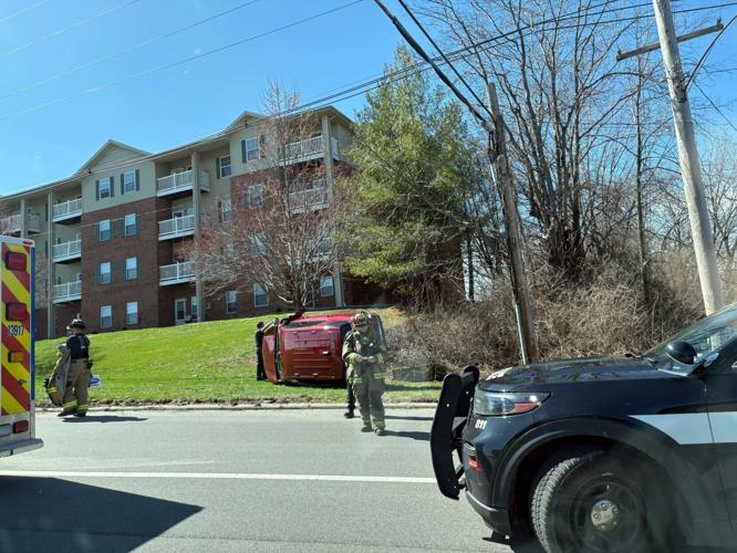 rollover crash Main St Decatur