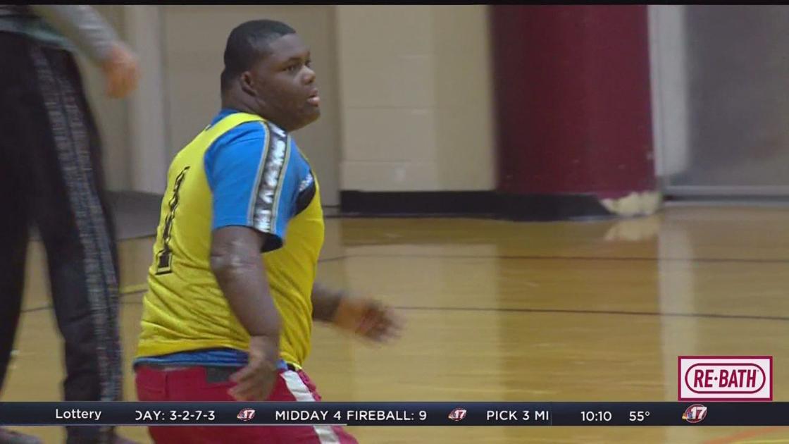 Double Amputee Finds Passion In Local Basketball Program Top