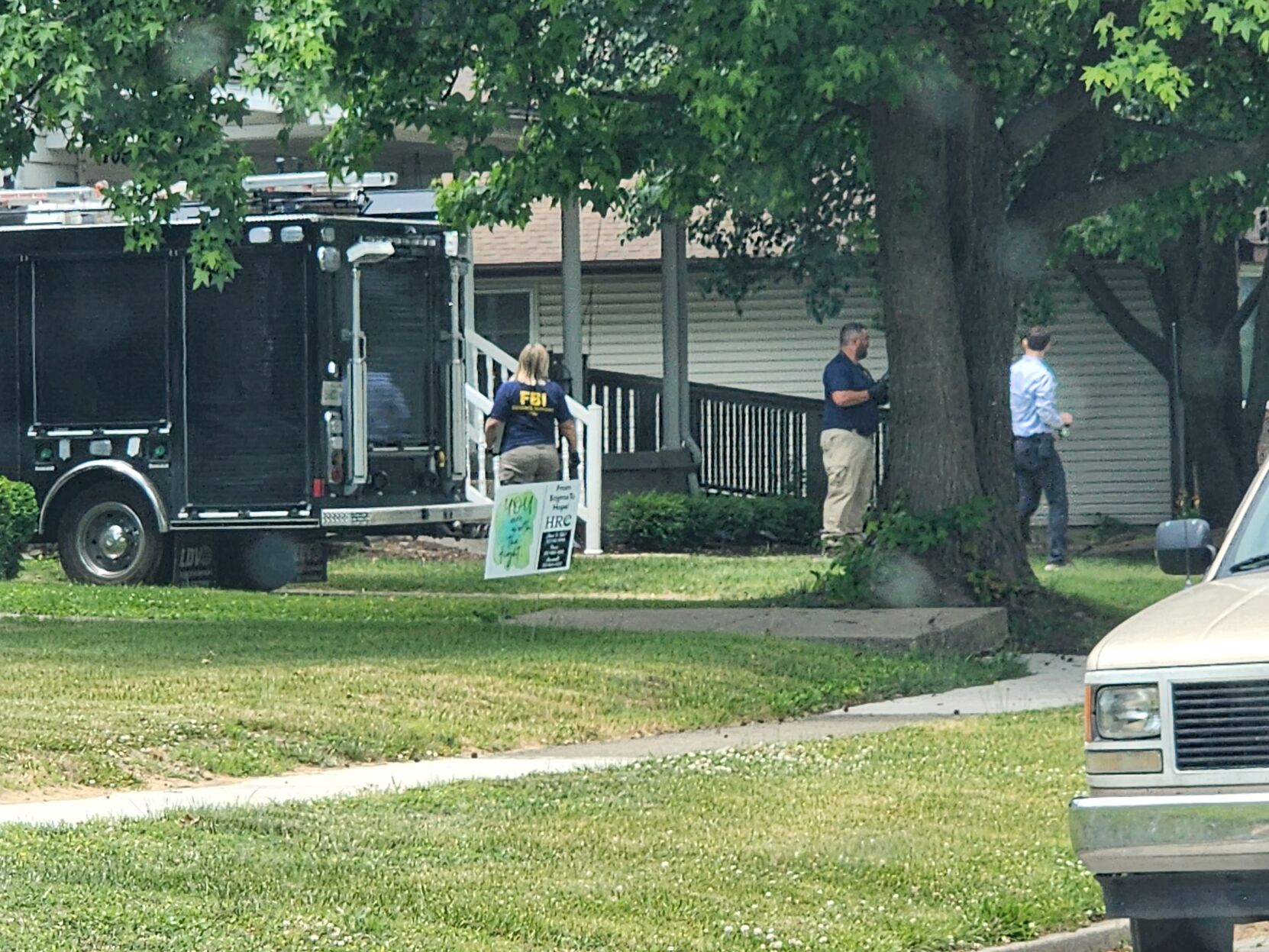 ●UNDA INVESTIGATION FBI searches superintendent's home in Paris | News | wandtv.com