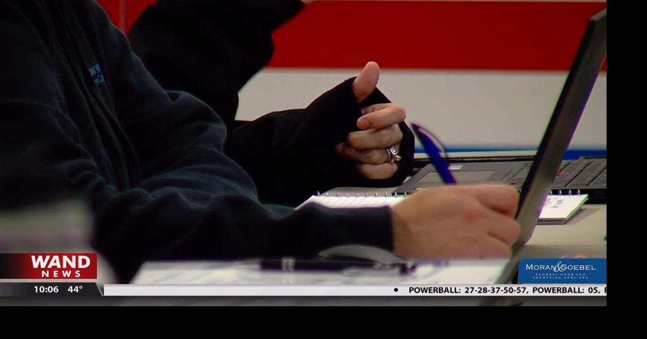 Oakwood residents address local water company over quality and price