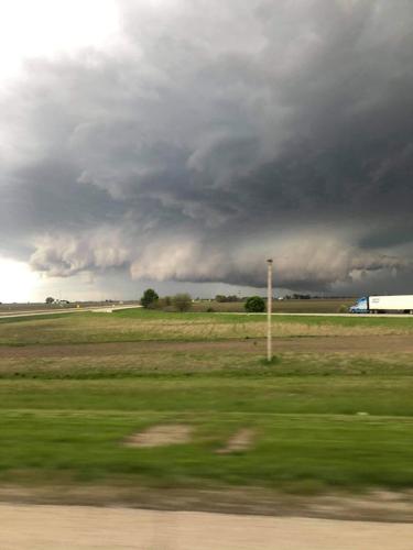 West of Illiopolis - severe weather