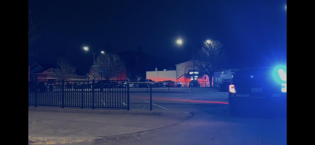 Heavy police presence in downtown Decatur parking lot (2)