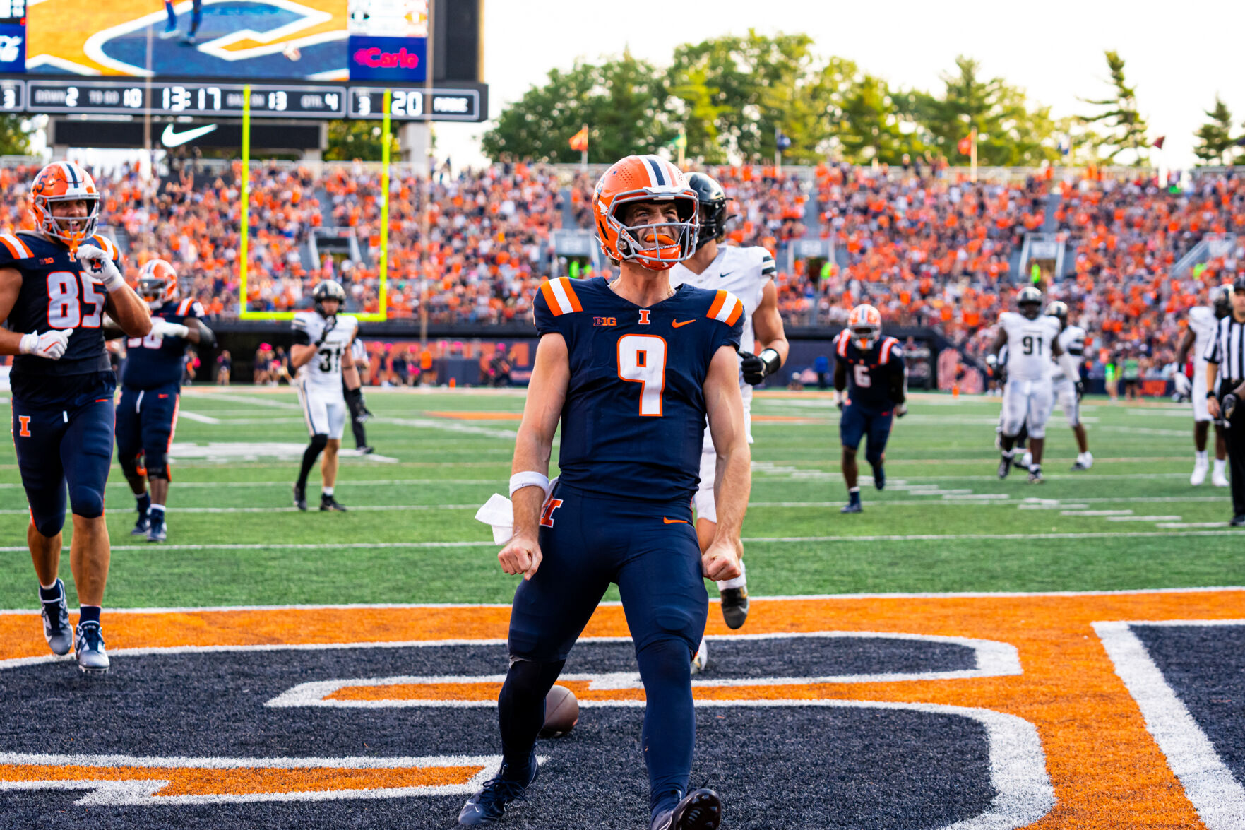 Luke Altmyer Named To Davey O'Brien Award And Manning Award Top QB ...