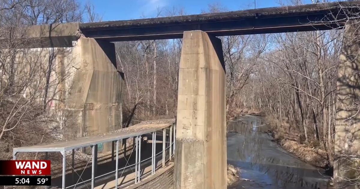 Cracking concrete over bike trail causes safety worries | Community ...