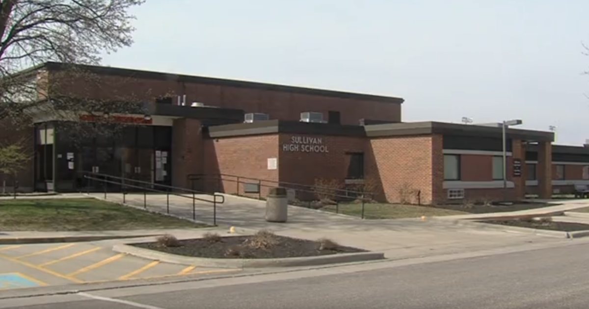 Sullivan IL schools consider stricter cell phone enforcement