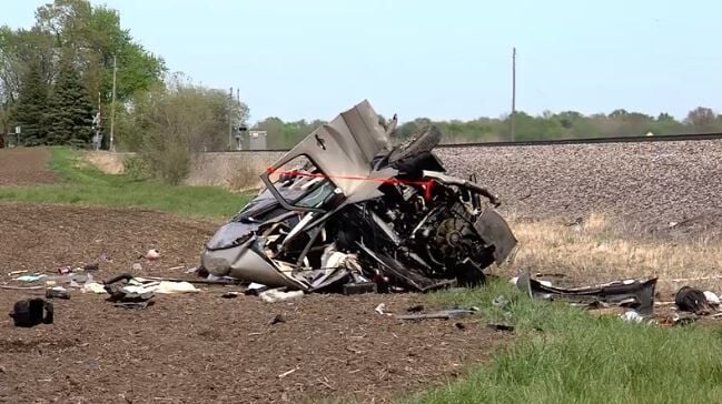 Train versus RV crash kills 2 in Christian County near Blue Mound