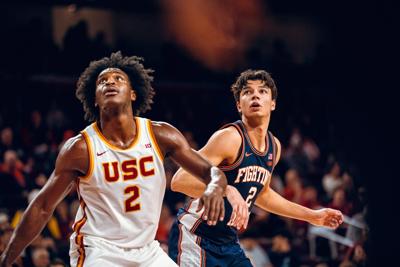 Illinois at USC