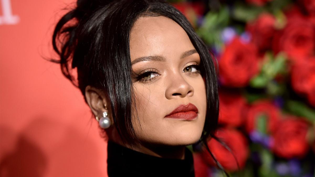 Did Rihanna Get Paid For Her 2023 Super Bowl Halftime Performance? – NBC  Chicago