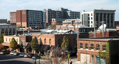 Downtown Champaign business' experience more traffic as U of I move-in continues