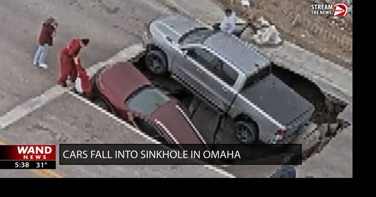 Cars fall into sinkhole in Nebraska