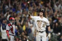 Brewers clinch playoff spot, close in on NL Central title with 12