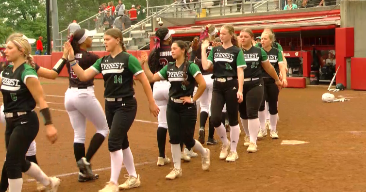 D.C Everest’s historic state run ends to top-seeded Kenosha Bradford