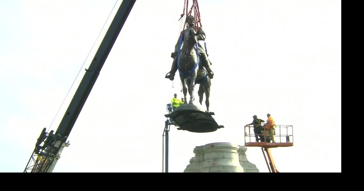 Statue of Confederate Robert E. Lee taken down in Virginia National