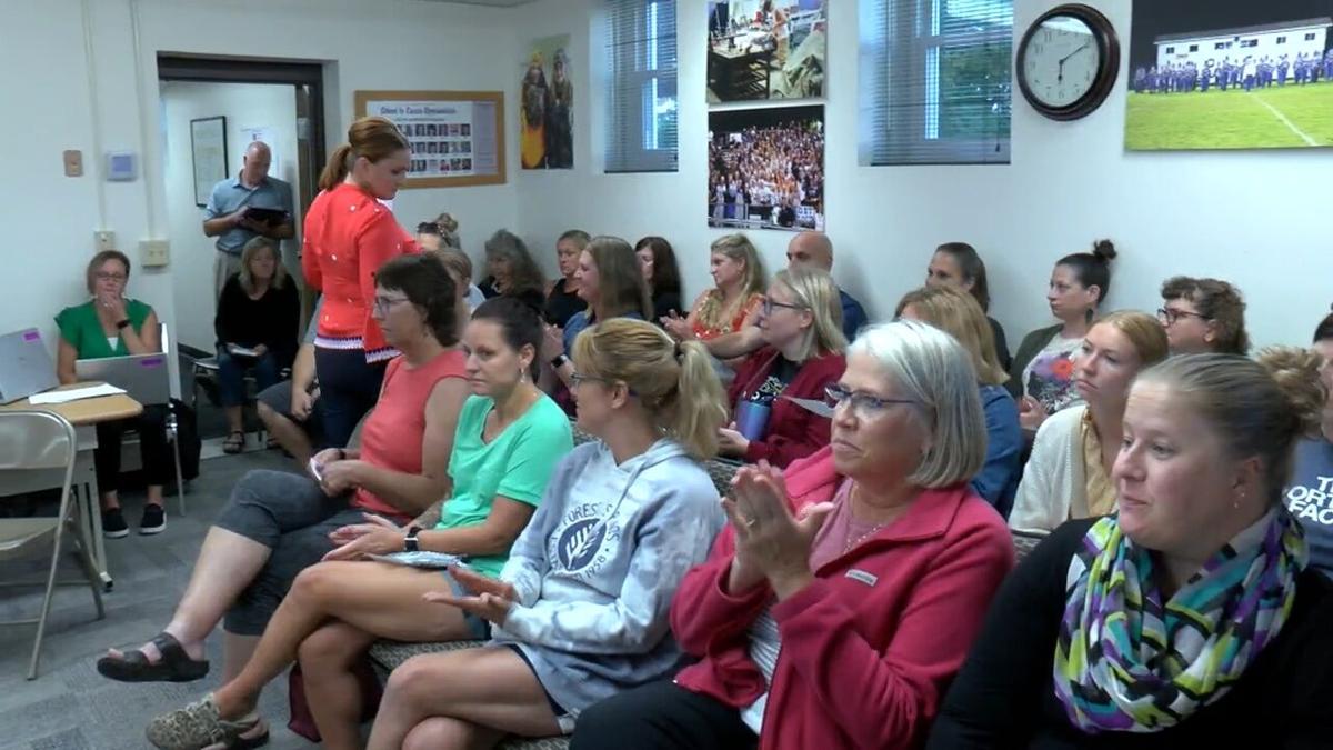 Mosinee School District faces backlash over lack of transparency, staff