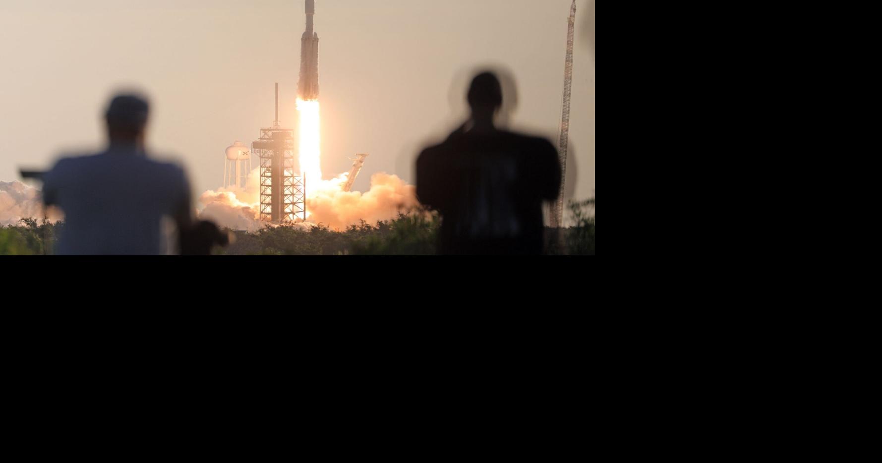 Elon Musk says he will give a SpaceX share to ‘every kid in America ...