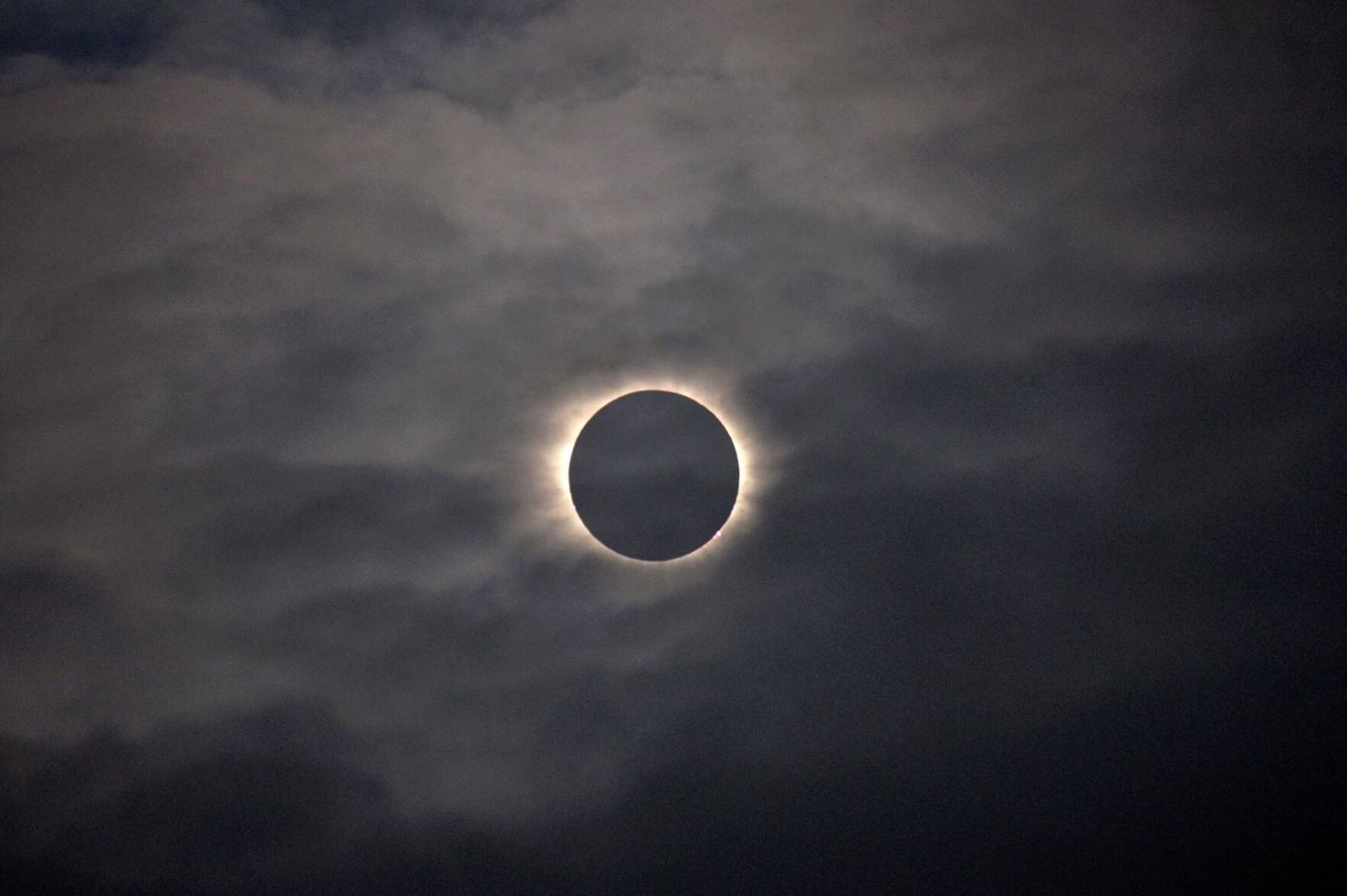 SOLAR ECLIPSE Watch from the path of darkness in Carbondale, Illinois Livestream
