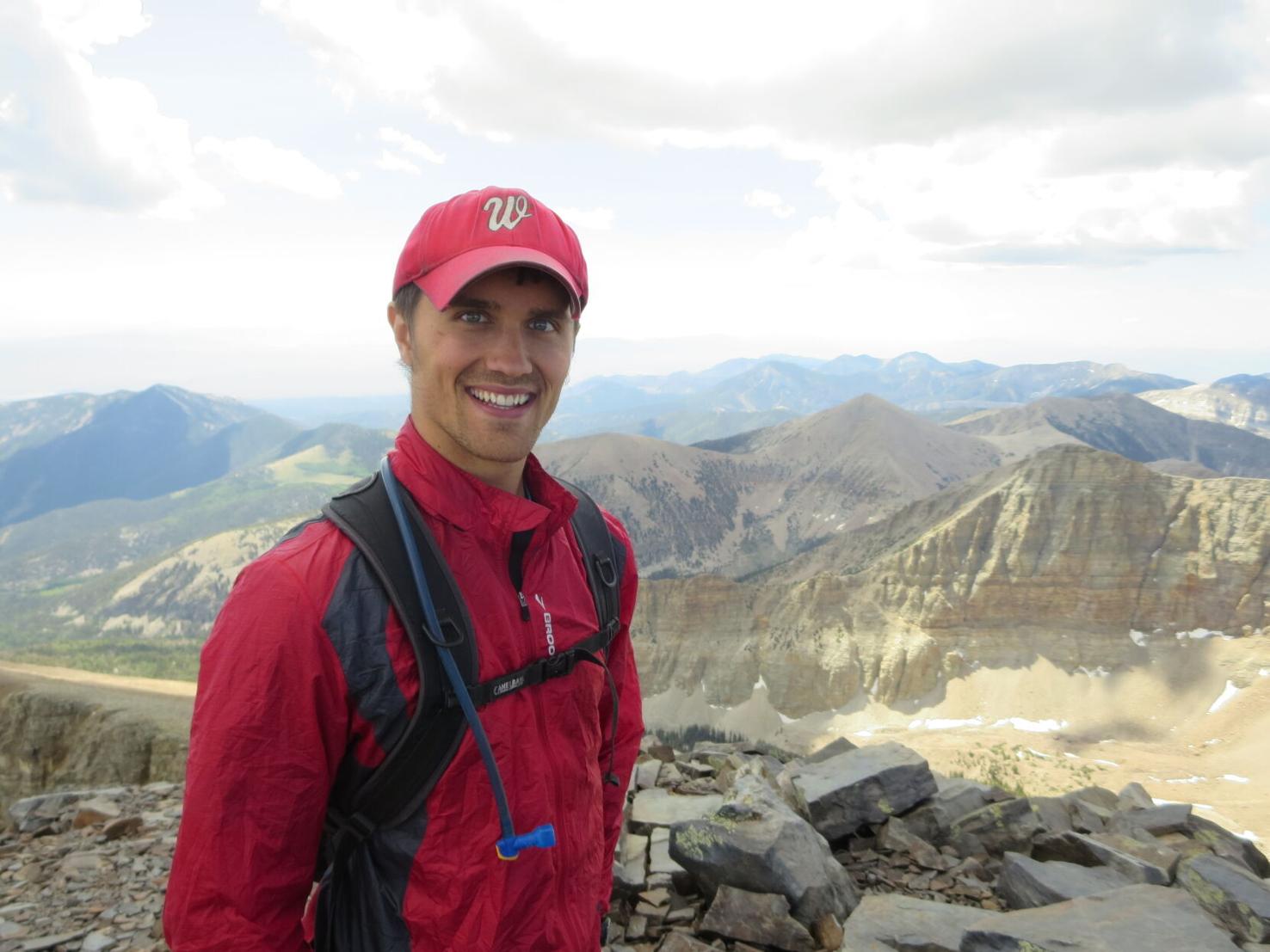 After a lifetime of running, Wisconsin man will finish marathon with a