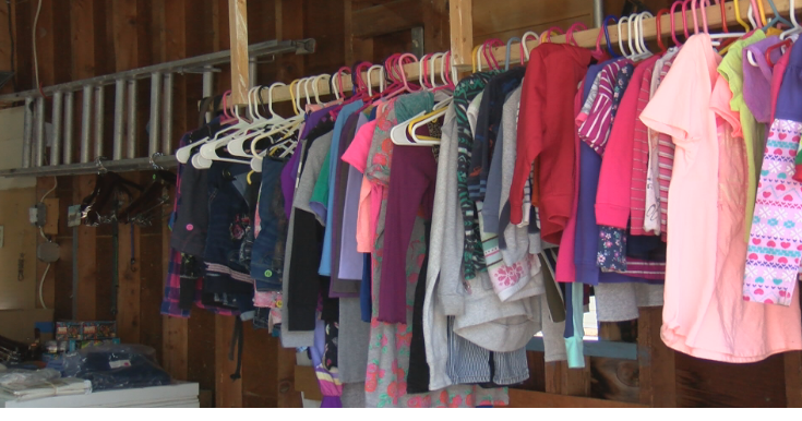 How to Hang Clothes for a Garage Sale