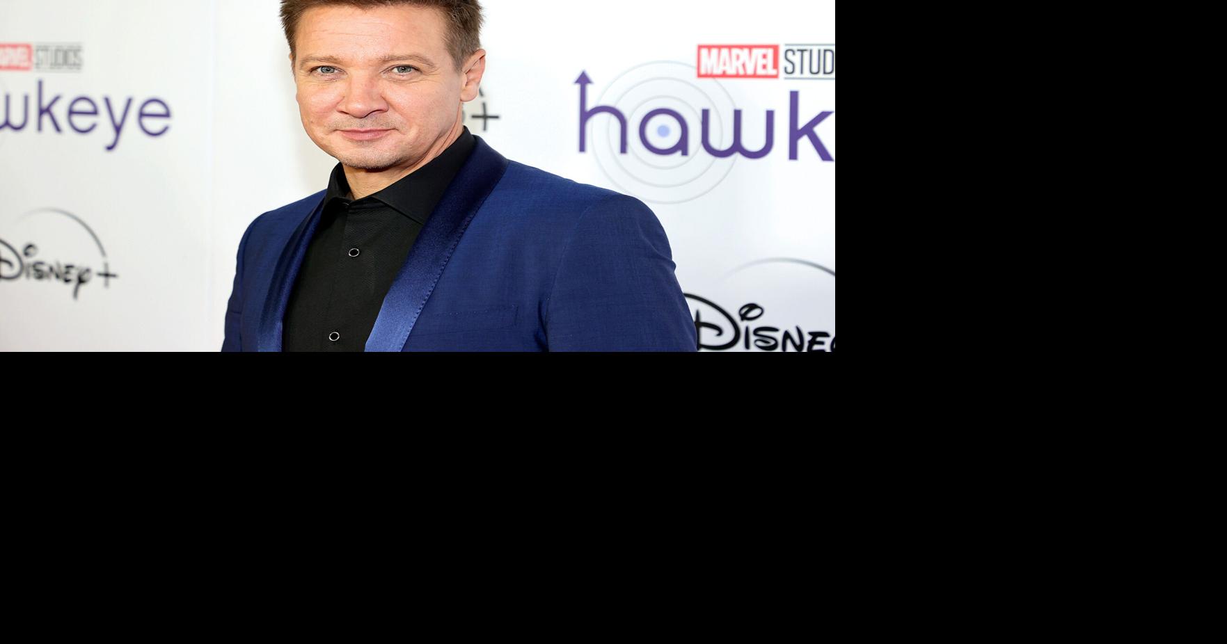 does jeremy renner smoke cigarettes compie 55 anni! Lo sapevate che... Agli inizi della sua carriera a Hollywood, Renner ha lavorato come truccatore nei fine settimana per circa 8 anni. Cantautore e musicista, suona la Jeremy Renner Talks New Shows