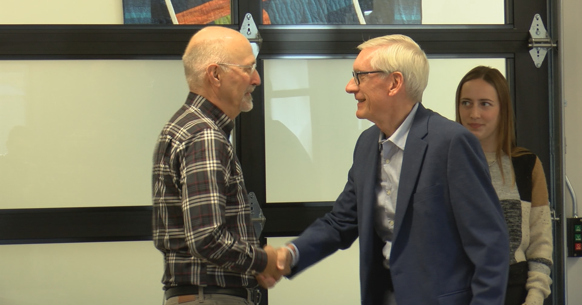 Governor Evers talks with community members on federal shutdown and healthcare