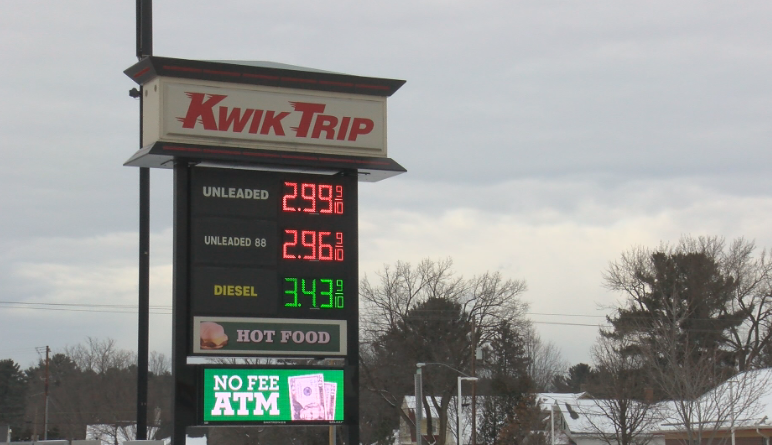 Kwik Trip starts pre-pay & pay at the pump only option | Wisconsin News |  waow.com