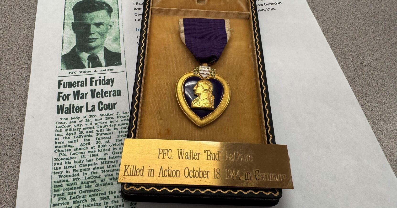 Purple Heart Gold Star Family Military Lapel Pin – Honor Killed Loved One