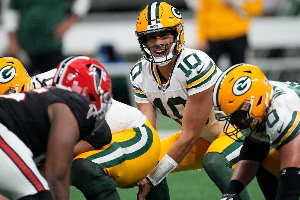 Love takes blame for crucial botched quarterback sneak in Packers' 25-24  loss to Falcons, Packers