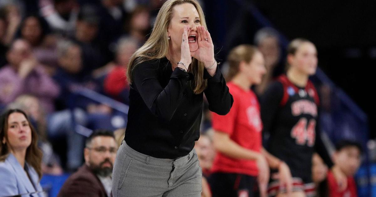 Utah women’s basketball team switched hotels following racism