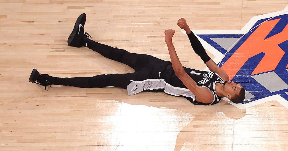 Wembanyama lidera a los Spurs sobre los Knicks y recortan a 2-1 en las Finales de la NBA