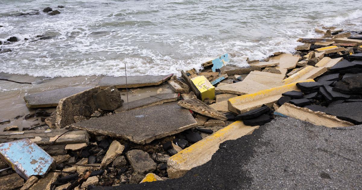 Gobernadora declara estado de emergencia tras erosión costera en costas del norte