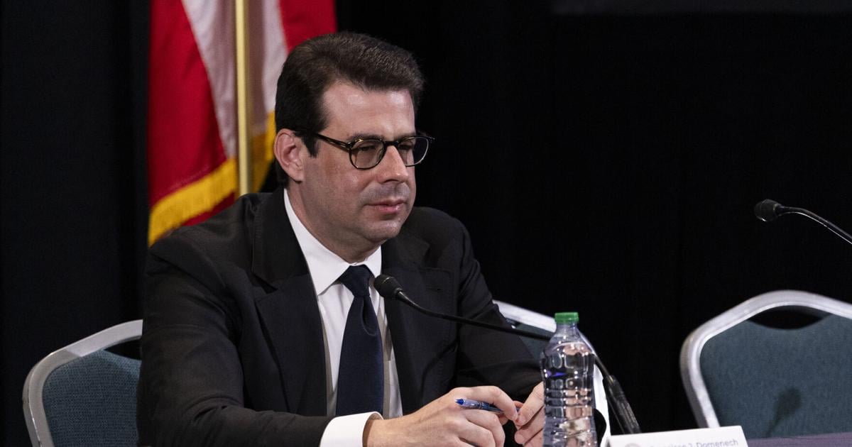 Sigue sin conocerse el sustituto de Francisco Domenech en la Secretaría de la Gobernación
