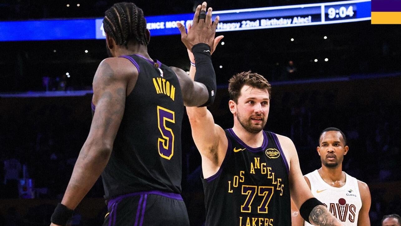 Doncic vuelve con 42 puntos en otra noche de récord de LeBron James ...