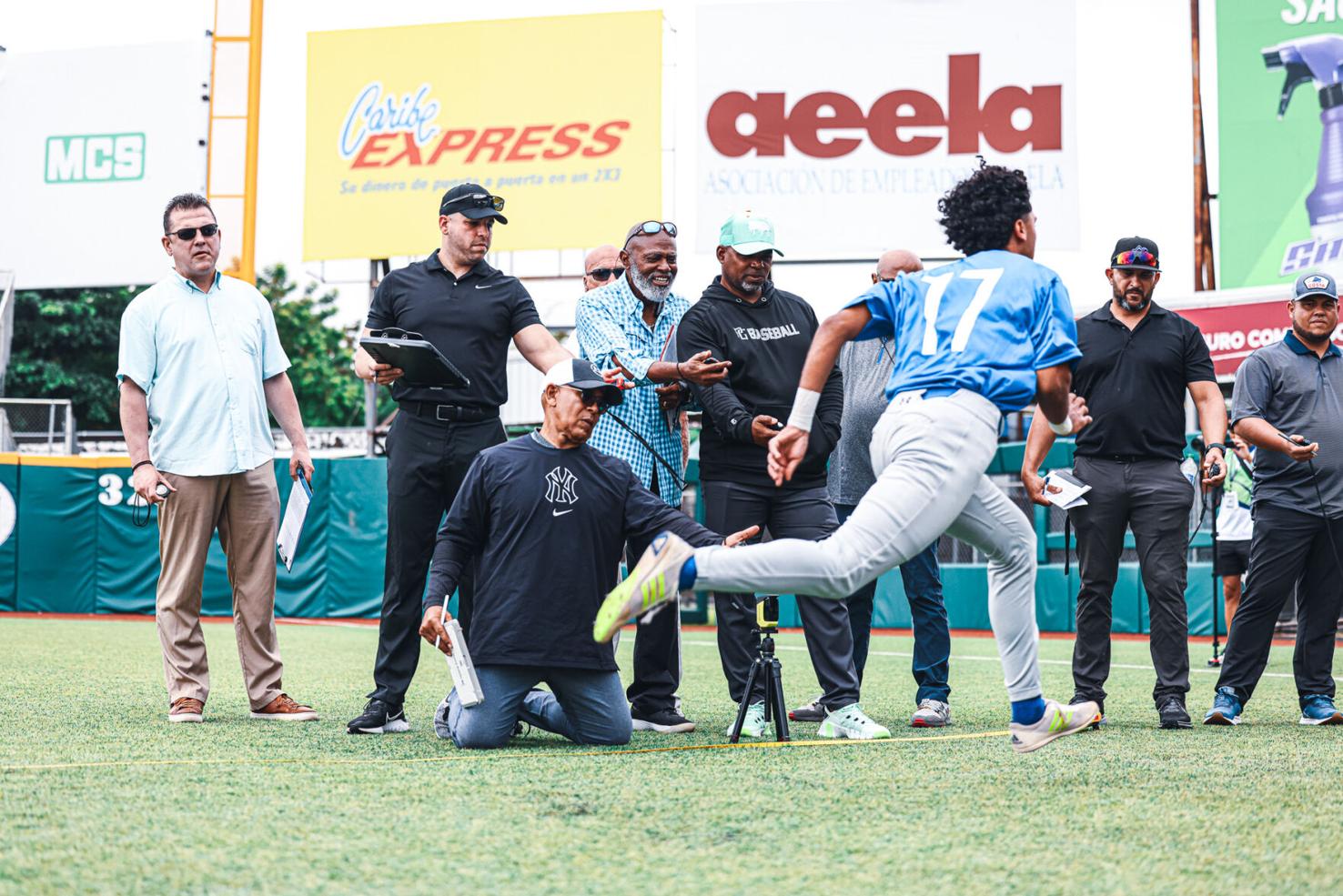 Evalúan a 90 prospectos en primer día del Showcase 2024 de la MLB