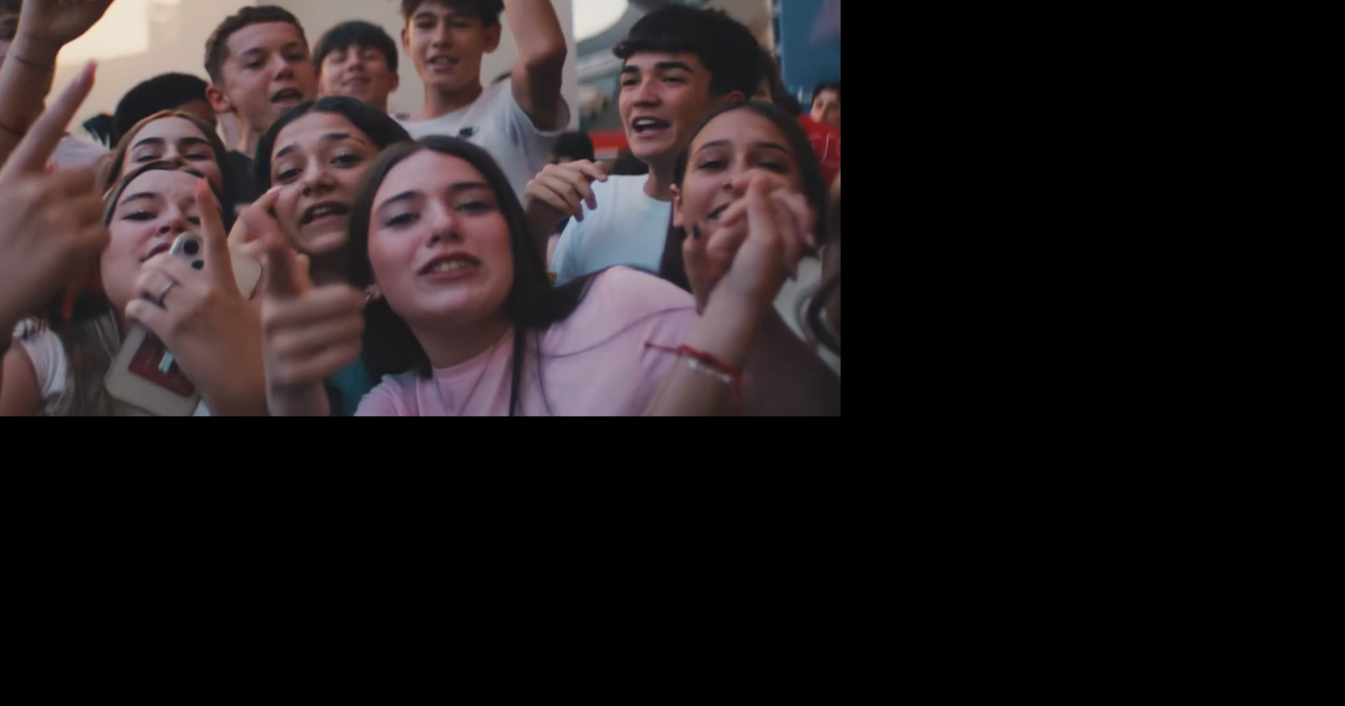 Bad Bunny cierra gira mundial "DeBÍ TiRAR MáS FOToS" con dos noches en el Hiram Bithorn
