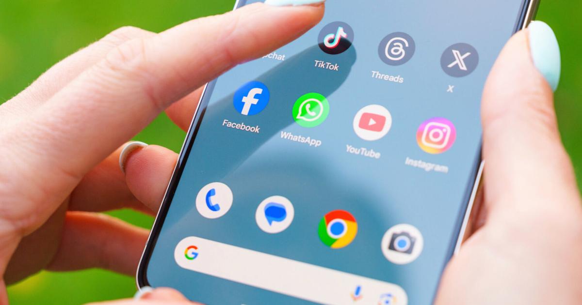 Mujer denuncia estafa tras pagar por trabajo de brujería que vio en TikTok