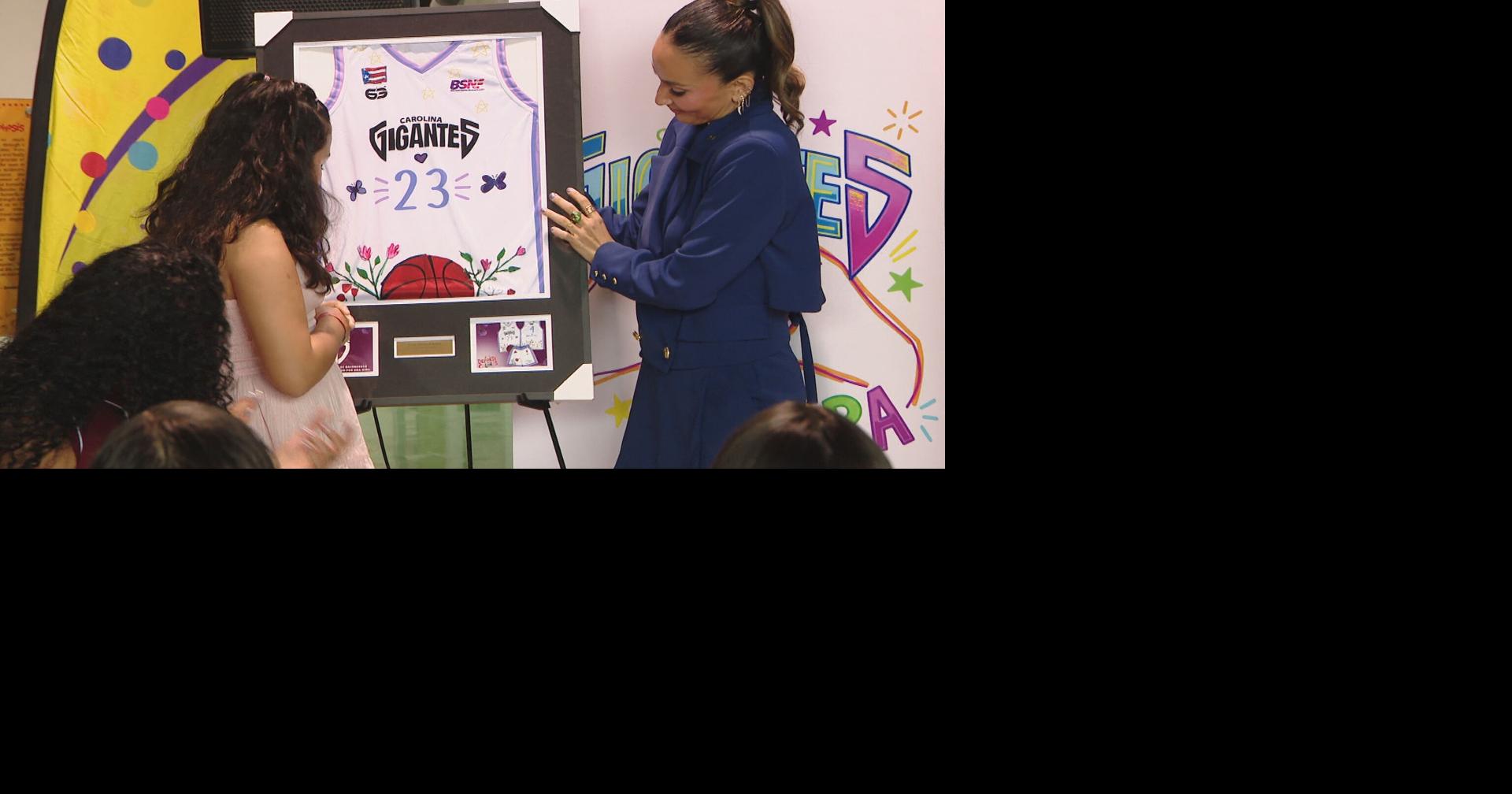 Niña de 11 años diseña el uniforme local de las Gigantes de Carolina para la temporada 2026