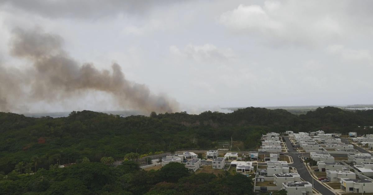Incendio forestal en Carolina afecta calidad del aire en seis municipios; Guardia Nacional activada