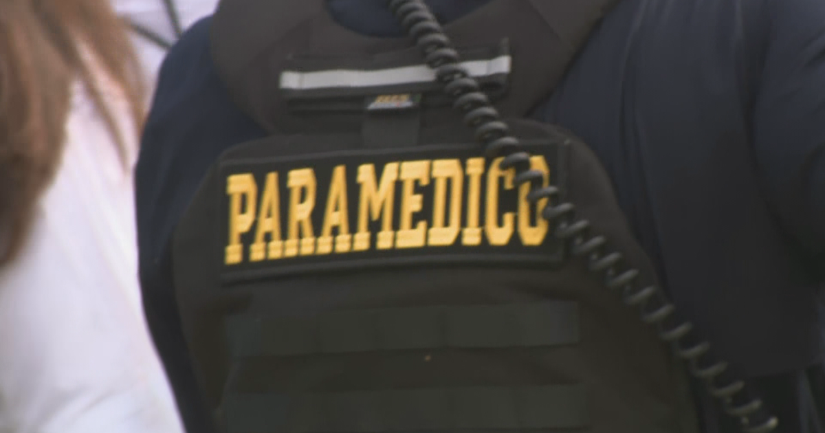Hombre baleado en el cuello y pómulo mientras conducía en Peñuelas