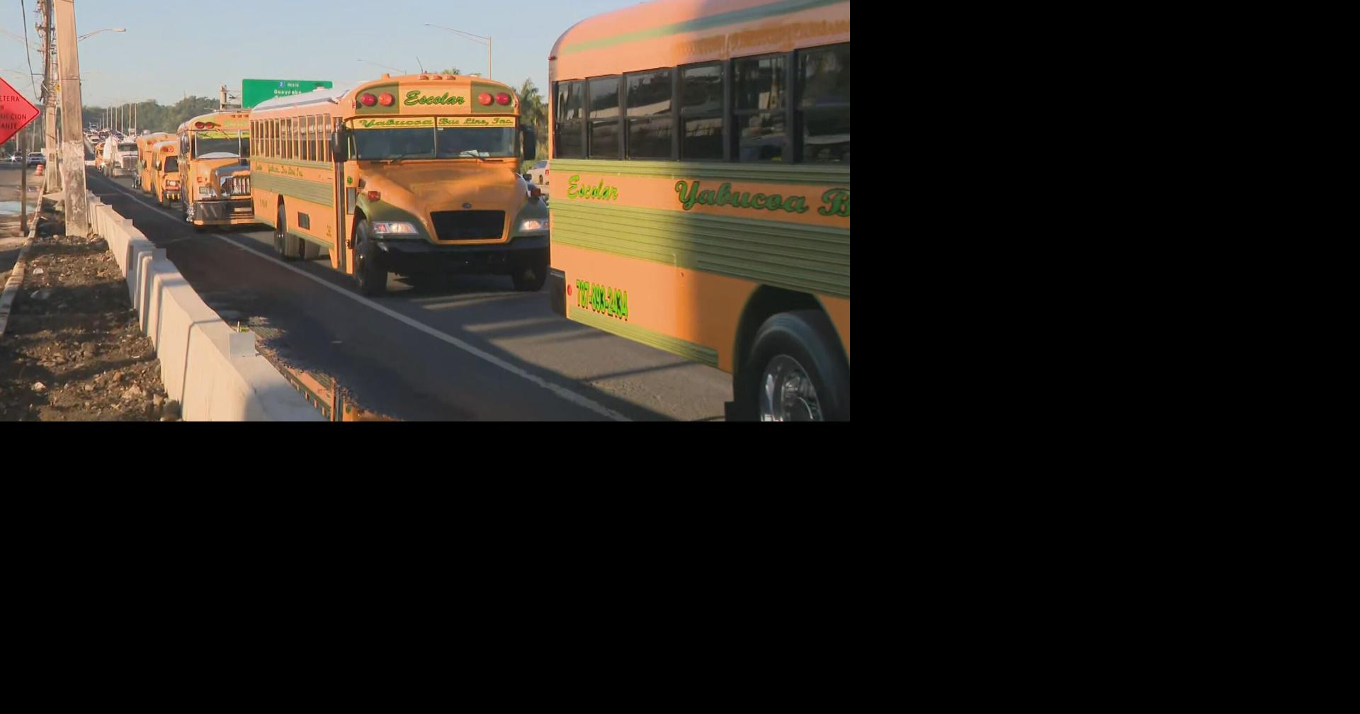 Imagen del artículo de WAPA: Porteadores escolares paralizan carreteras; exigen Educación les pague lo que deben