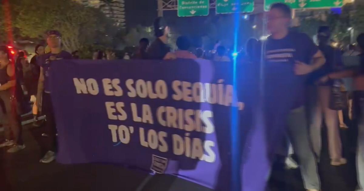 Colectiva Feminista protesta cumpleaños de gobernadora; tachan de innecesaria fuerza de choque
