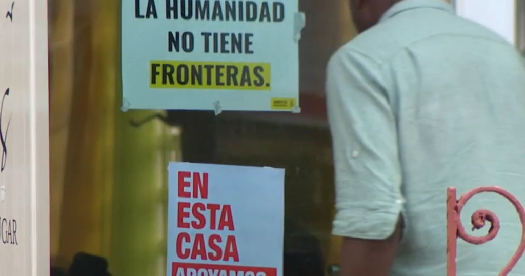 Imagen del artículo de WAPA: Comunidad inmigrante denuncia hostigamiento y temor ante megaoperativo de ICE en Santurce