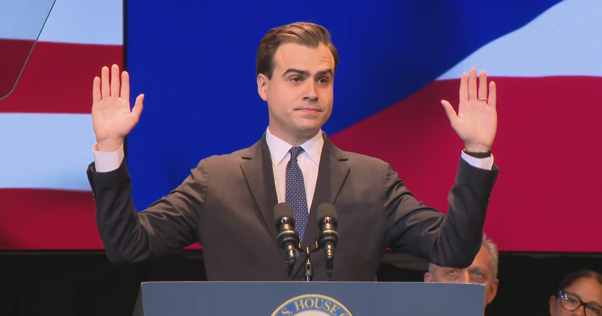 Pablo José Hernández dice que la "claque política" sufrió dos bajas con salidas de García y Domenech